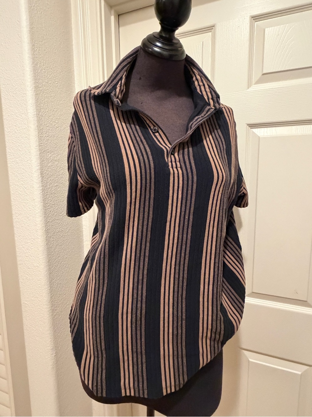 EXPRESS Men’s Striped Polo Tunic in Black and Tan